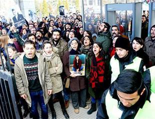 Europe’s top human rights official calls on Turkey to restore free speech