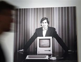 Apple’s dilemma: What to do with $256 bln cash pile