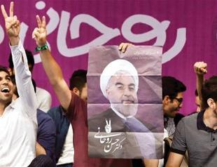 Iran’s ex-president supports Rouhani