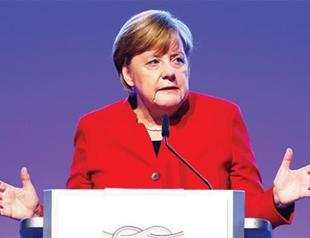 Merkel says Europe should not simply push Turkey away
