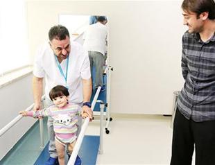 University gives hope to girl with disabilities after father’s encouragement