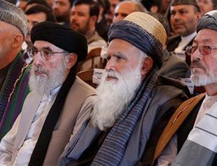 Ex-warlord’s supporters rally in Kabul