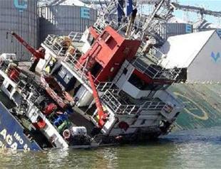 12 people injured after container ship sinks off Turkey’s Balıkesir coast