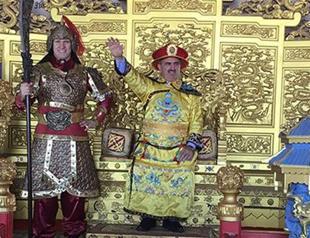 Turkish governor deletes image of self in traditional clothes to invite Chinese to Antalya