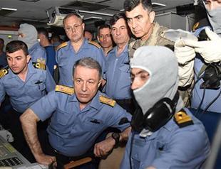 Turkish army chief, top brass participate in military drill in Aegean