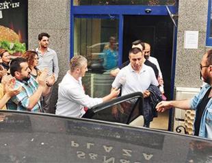 Former editor of Turkish news magazine arrested trying to flee to Greece