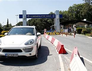 Two footballers, former coach testify in luxury car smuggling probe