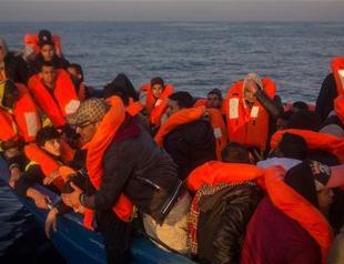 Nearly 1,000 migrants rescued off Libya: Italy