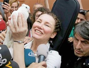 Turkish singer Deniz Seki released from prison after two years
