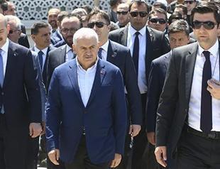 If you march, you should march against coups: PM Yıldırım tells CHP head