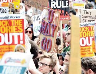 ‘Somber’ Britain prepares for historic Brexit talks