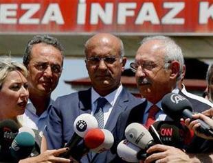 Turkey’s main opposition leader visits jailed MP, says ‘justice will be realized’