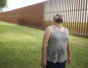 US president suggests building ‘solar wall’ on Mexican border