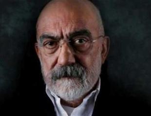 Renowned novelist Ahmet Altan accuses prosecutor in defense against coup charges