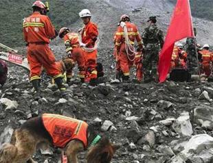 Hopes fade for 100 missing landslide victims in China