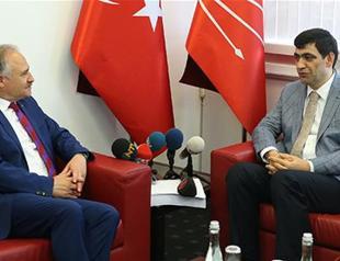 Government, opposition split on state of emergency