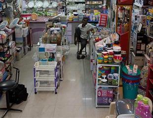 India launches national tax amid business doubts