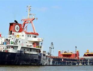 Greek coast guards fire at Turkish cargo ship in Aegean