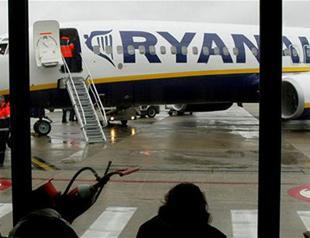 Ryanair says makes ‘non-binding’ offer for Alitalia