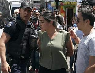 Turkish police detain 47 demonstrators protesting hunger-striking educators’ imprisonment