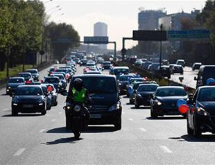 Uber, France spar over whether company is a transport service