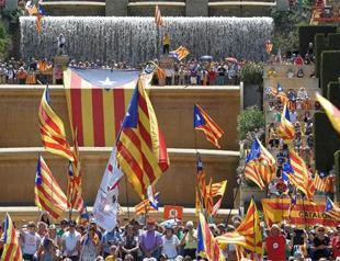 Spain PM urges calm in face of ‘authoritarian delusions’ in Catalonia