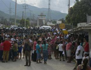 At least 28 killed in bloody Mexican prison fight