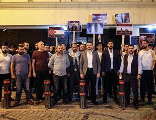 Turkish ultranationalist group stones Istanbul synagogue during protest against al-Aqsa restrictions