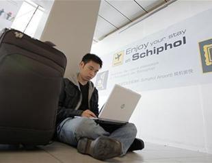 US might ban laptops on all flights into and out of the country