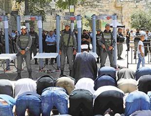 Israel reopens sensitive holy site, but Muslims refuse to enter