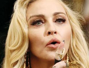Madonna asks court to block love letter auction