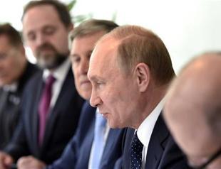 Putin signs Syria base deal, cementing Russia’s presence there for half a century