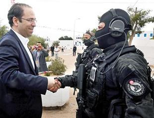 Tunisia PM warns no one safe in anti-graft ‘war’