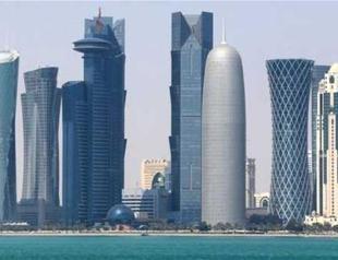 Saudi-Egypt axis cuts ties to isolate Qatar