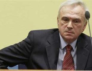 Two Serbian ex-spy chiefs back on trial for Balkans wars