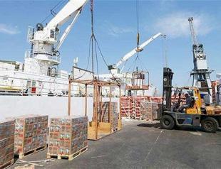 First ship carrying food departs Turkey for Qatar