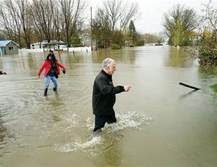 Troops deployed as Canada braces for worse flooding