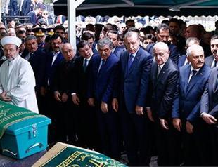 Top state officials bid farewell to former President Gül’s father