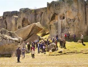 Guide shows off riches of hrygian Valley