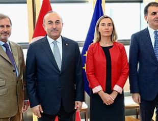 Turkey still EU candidate despite row: Mogherini