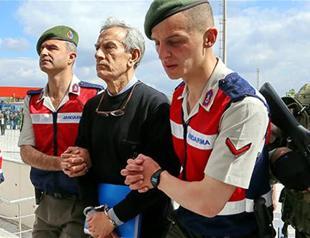 Main opposition CHP MP hands flash drive containing list of Gülenists in army in 2007 to prosecutor’s office