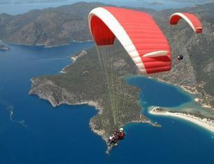 Over 7,400 people did paragliding in Fethiye during Eid al-Fitr: Official