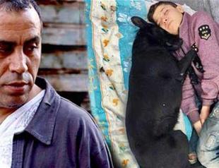 Heartbreaking story behind photos of Syrian boy cuddling, sleeping with stray dog in Istanbul