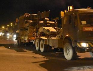 Turkey reinforces military units on Syrian border