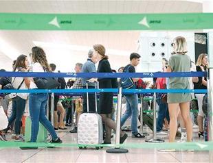 More long lines at Barcelona airport as staff strikes again