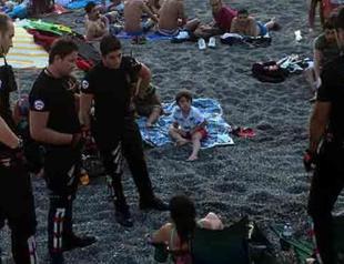 Police fine two people for drinking alcohol on public beach in northern Turkey