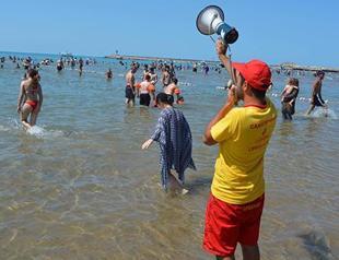 Istanbul Municipality lifeguards save 4,800 people from drowning in summer