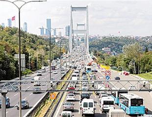 Closure of lanes on second Bosphorus bridge snares Istanbul traffic
