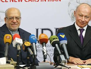 Iran signs its biggest-ever car deal with France’s Renault