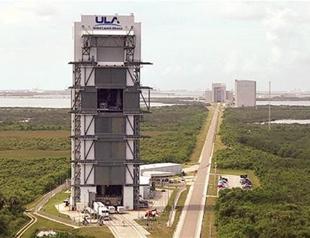 Private firms drive ‘new space race’